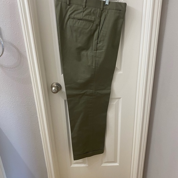Brooks brothers mens 100% cotton dress pants. 36x30 worn once - Picture 1 of 5